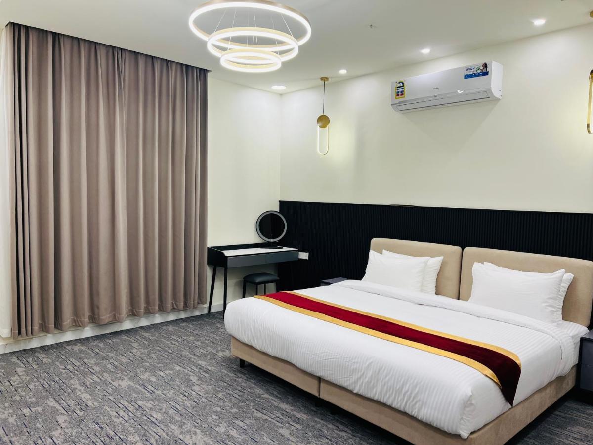 Falcon Grand Hotel Ras al Hadd Exterior foto